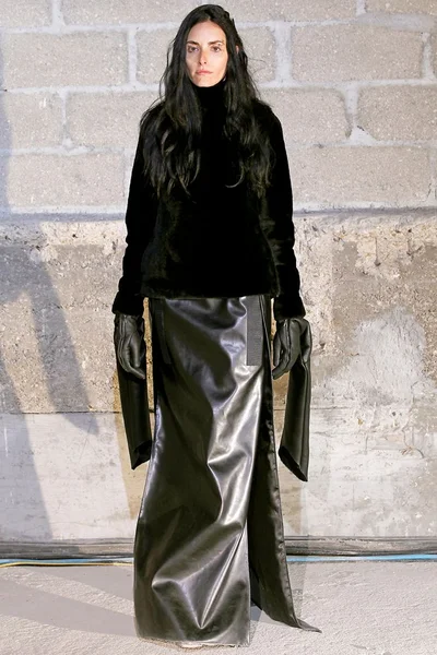 Look 14